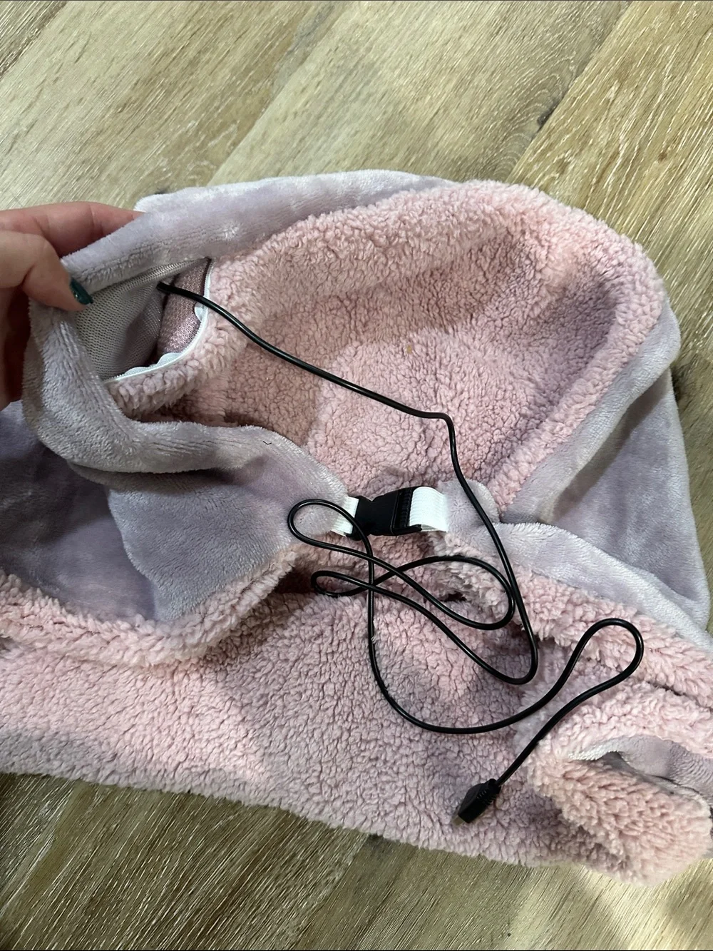 Plush Lavender Throw with Brown Accent Pocket warming shawl blanket